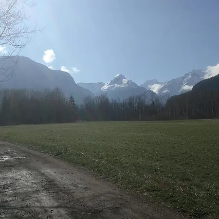 Apartment La Cachette Cyclists & Skiers *