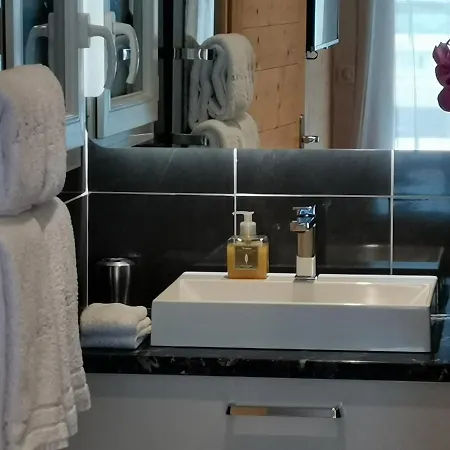 La Cachette Cyclists & Skiers Apartment Le Bourg-d'Oisans